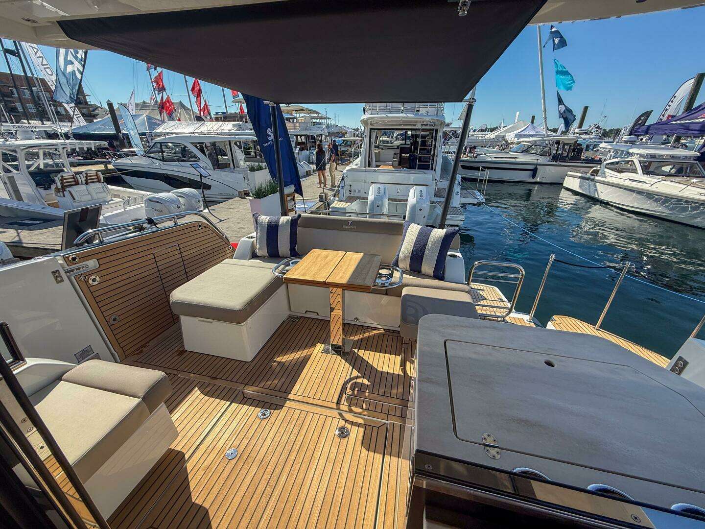 2026 Wellcraft 44 Explorer - Image 13