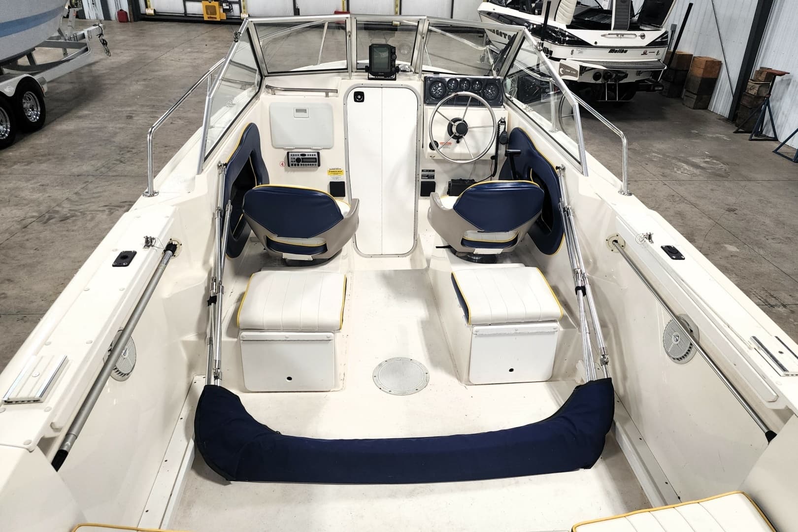 1999 Campion Explorer 552 - Image 3