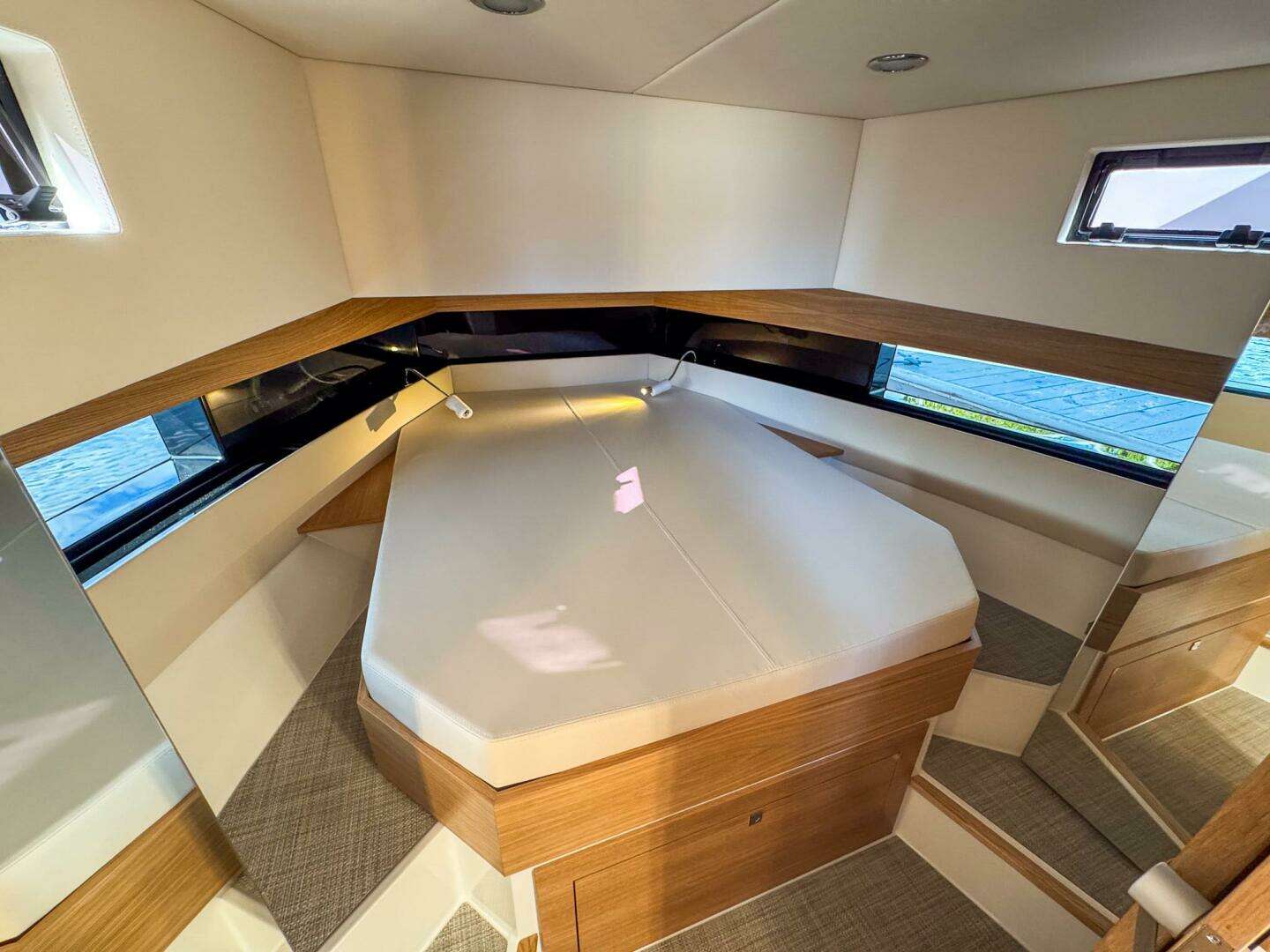 2026 De Antonio Yachts D42 - Image 39