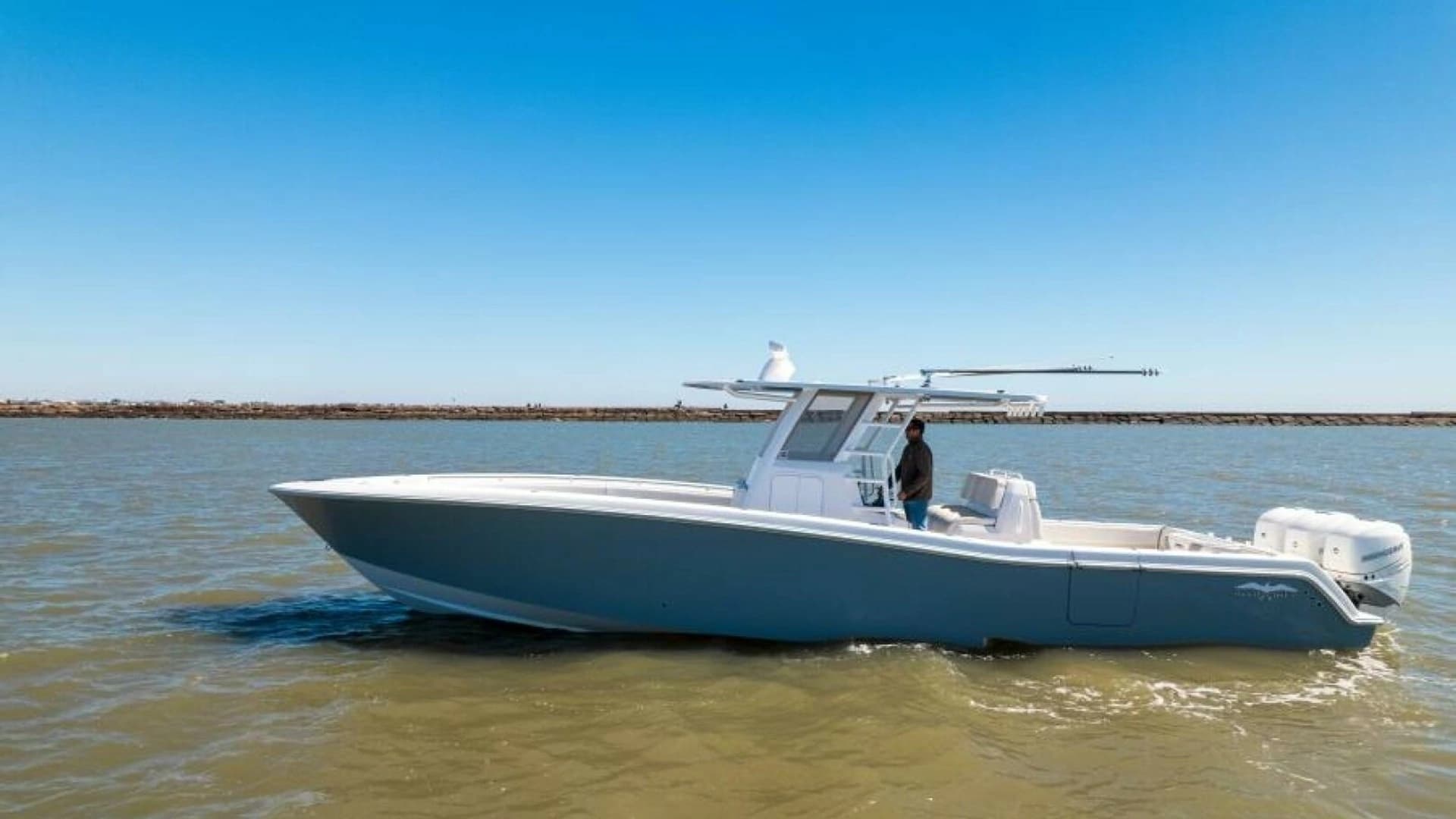 2019 Invincible 39 Open - Image 46