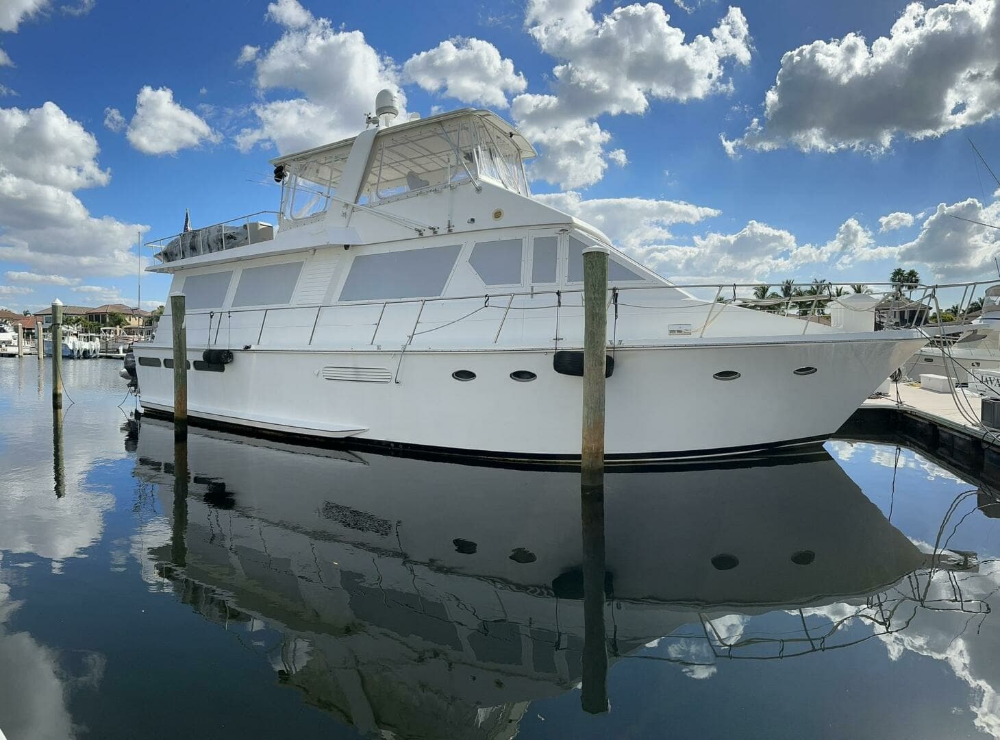 1988 Viking Motor Yacht - Image 7