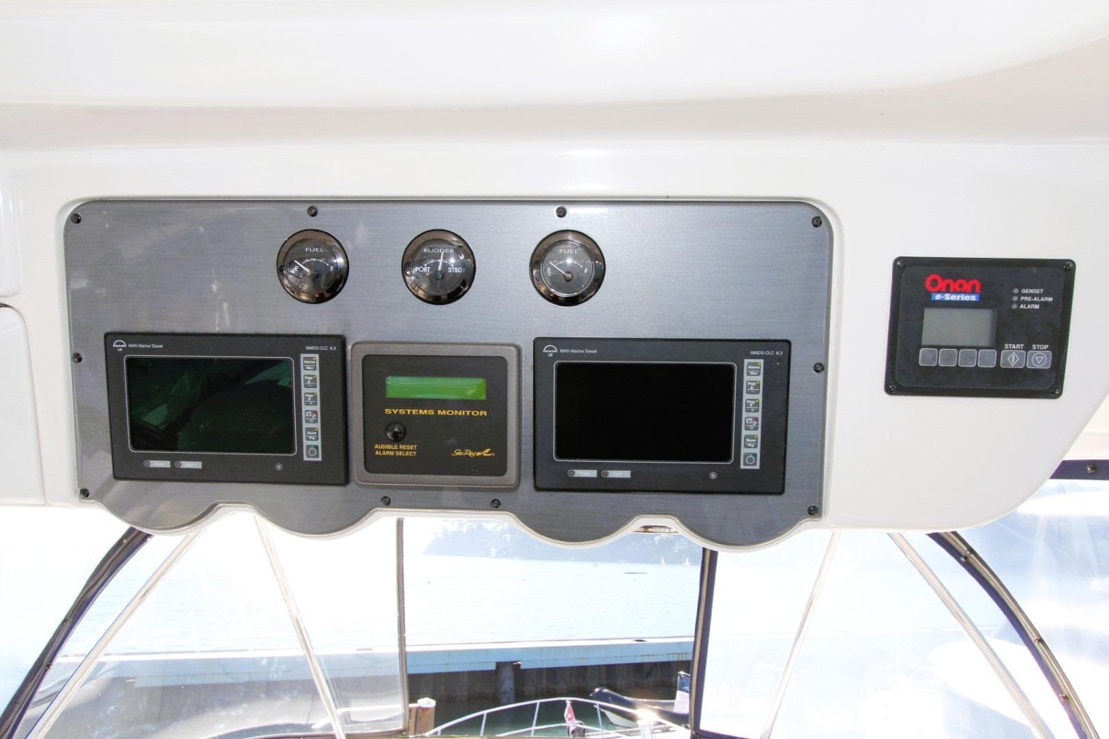 2007 Sea Ray 580 Sedan Bridge dashboard with gauges and system monitors.