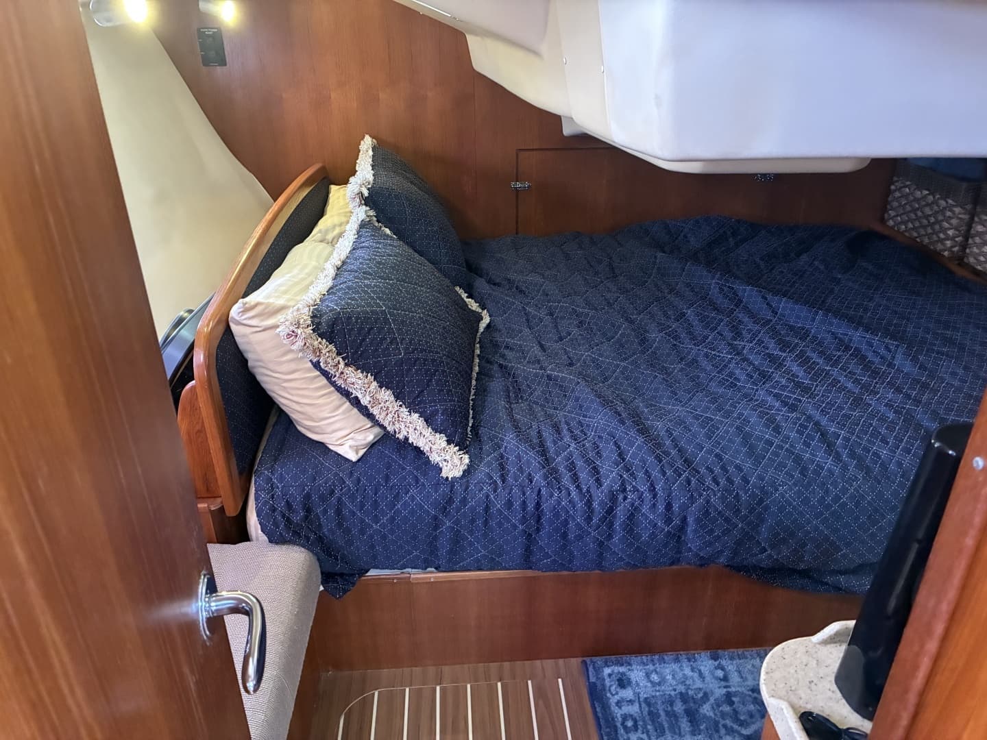 2008 Hunter 38 - Image 29