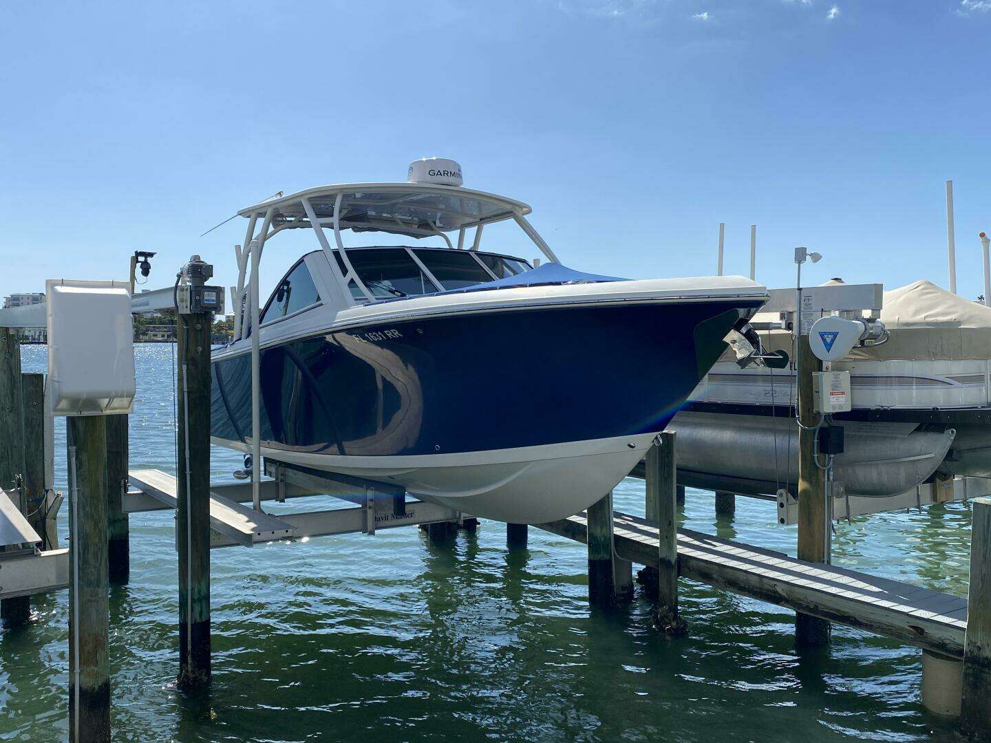 2018 Sailfish 275 Dual Console - Image 7
