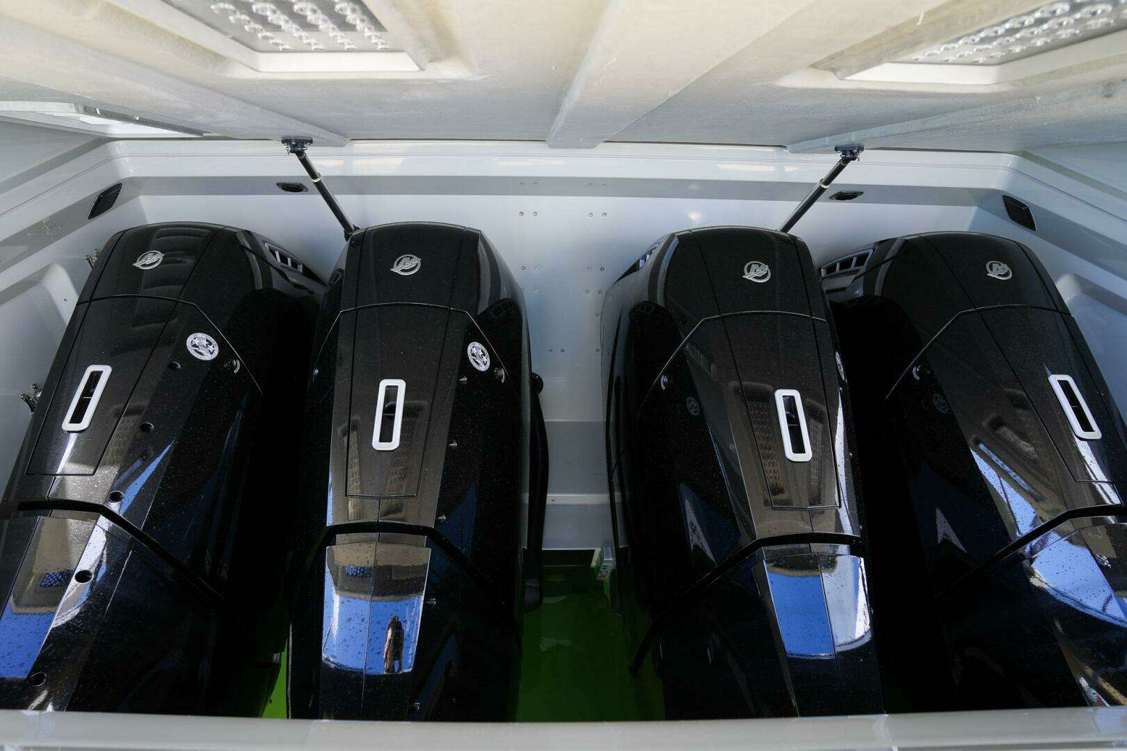 2026 De Antonio Yachts D60 - Image 9