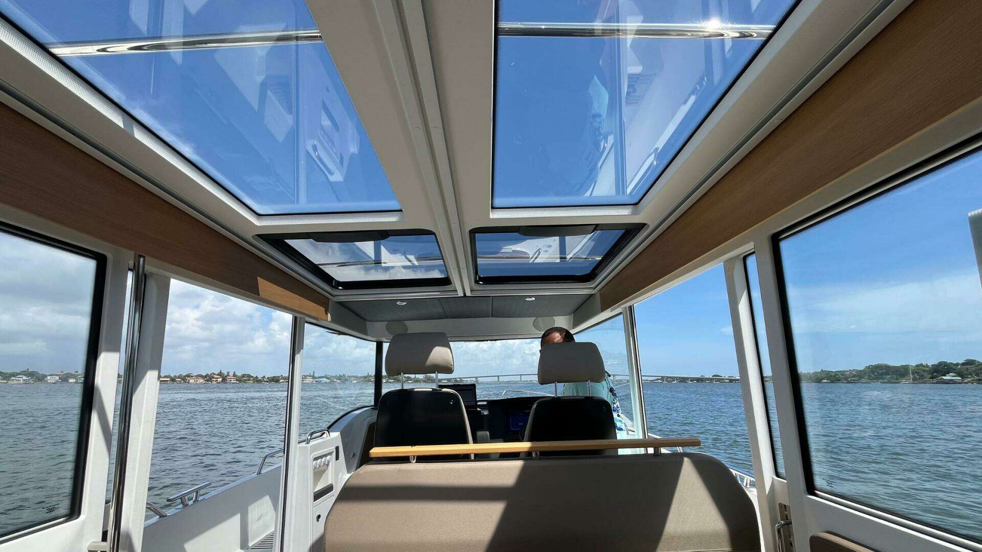 2025 Nimbus Commuter 11 - Image 15