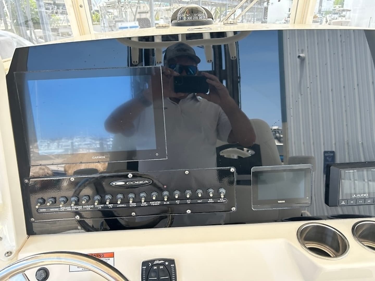 2022 Cobia 262 - Image 29