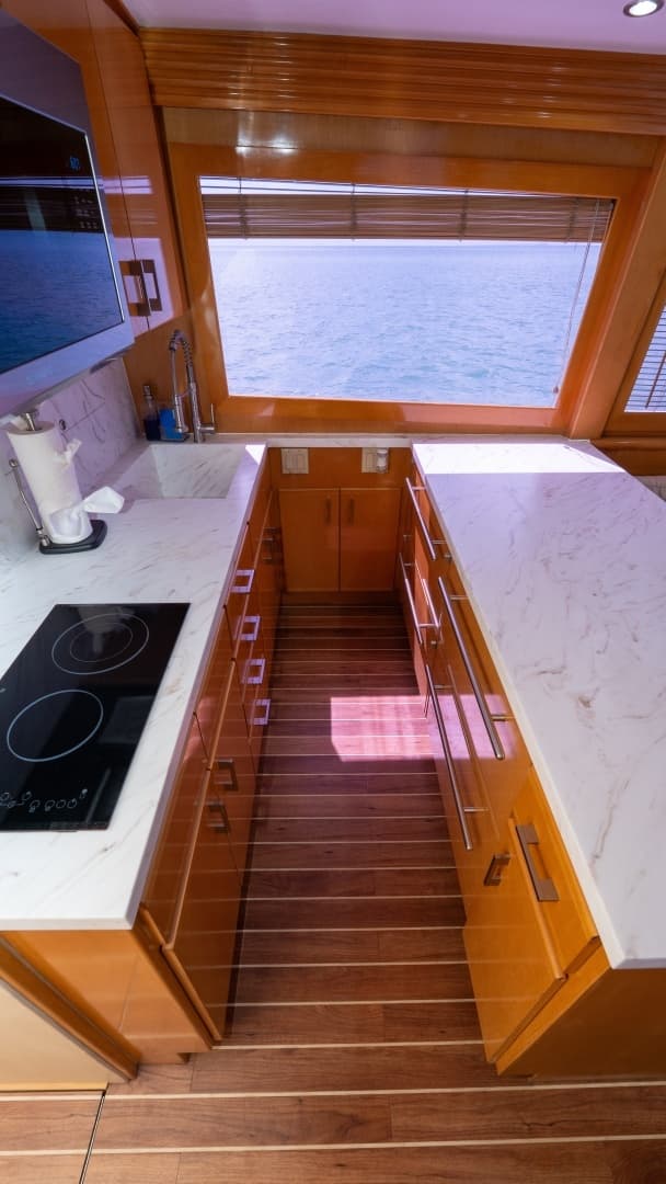 2000 Hatteras 50 Convertible - Image 57