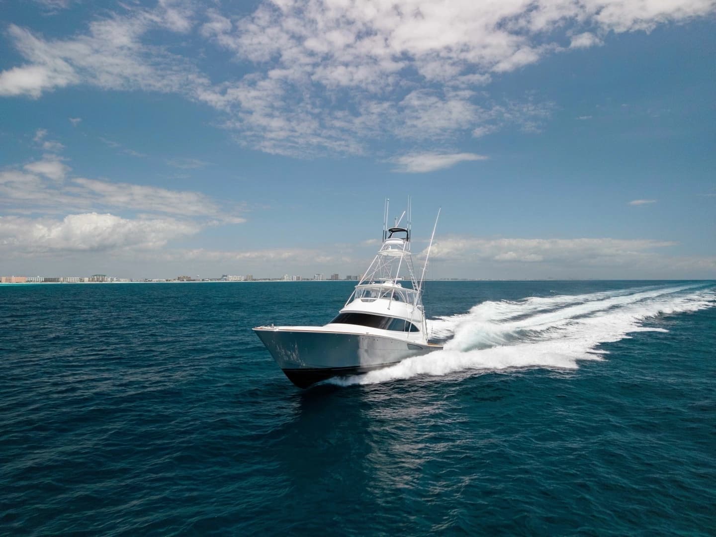 2023 Viking 72 Convertible - Image 104