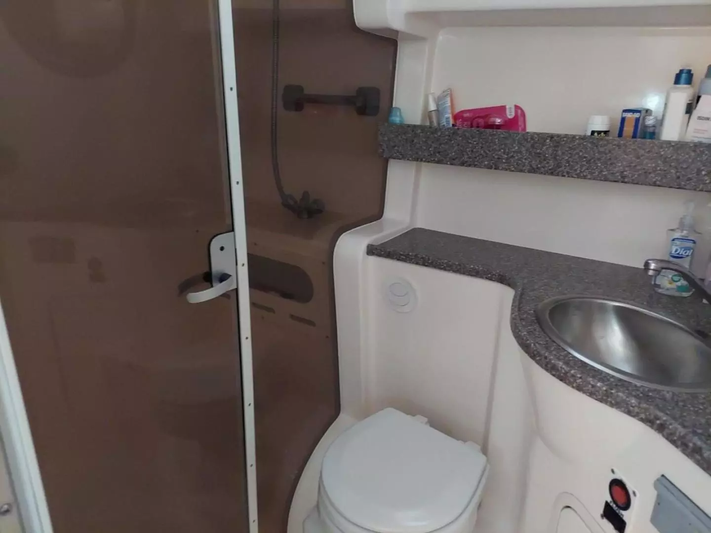 2004 Rinker 342 Fiesta Vee - Image 16