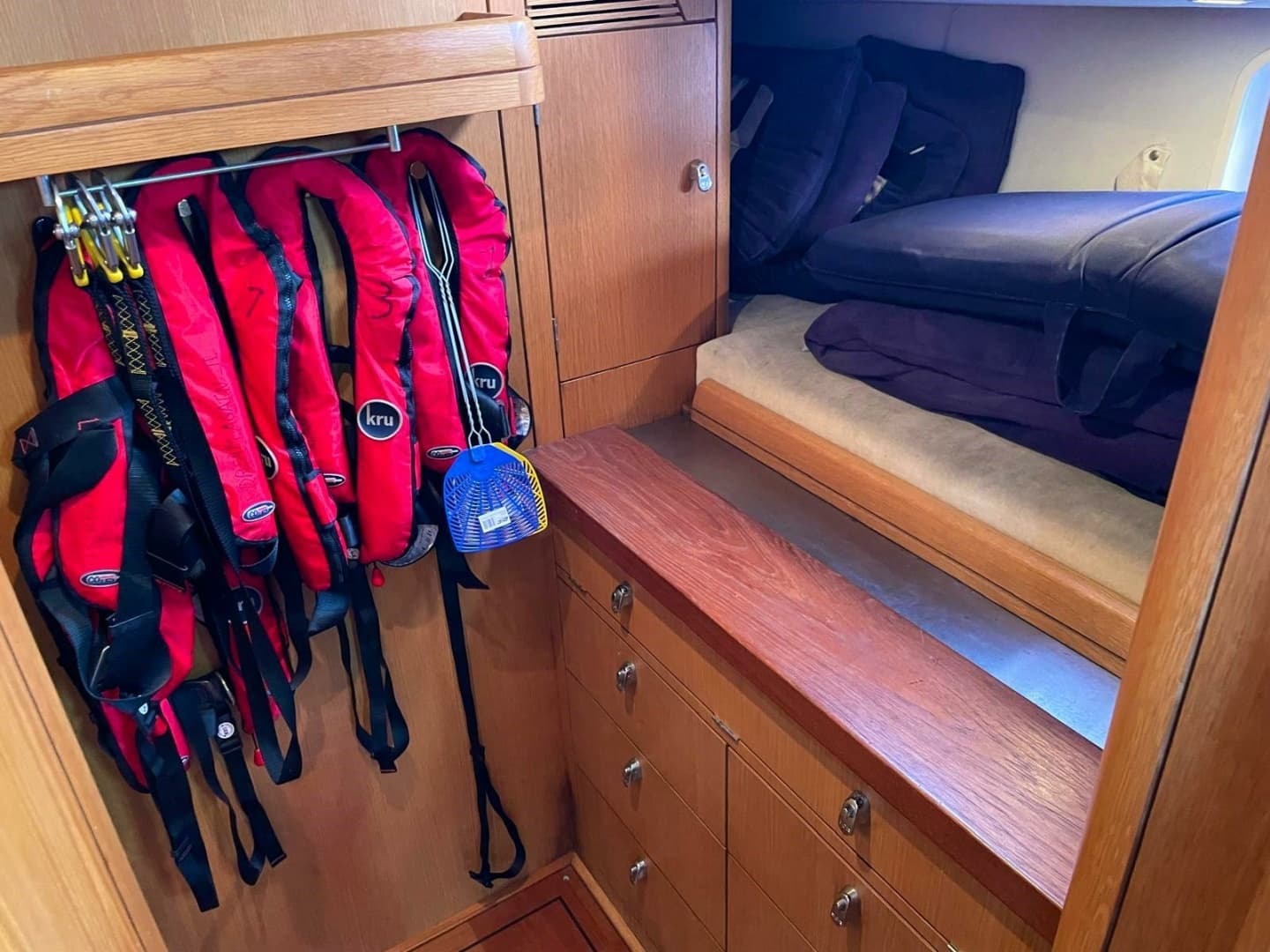 2003 Oyster Yachts — - Image 30