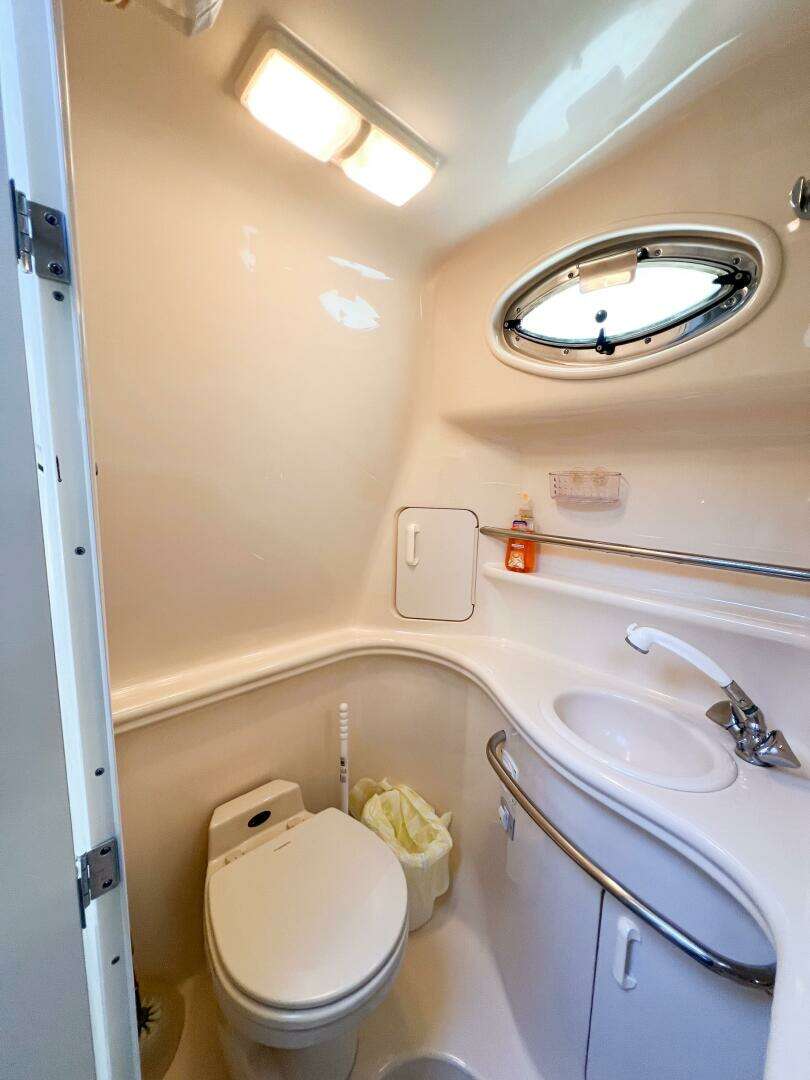 2000 Sea Ray 340 Sundancer - Image 29