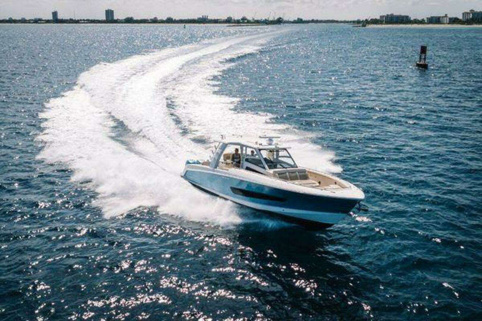 2017 Boston Whaler 42 Outrage - Image 3
