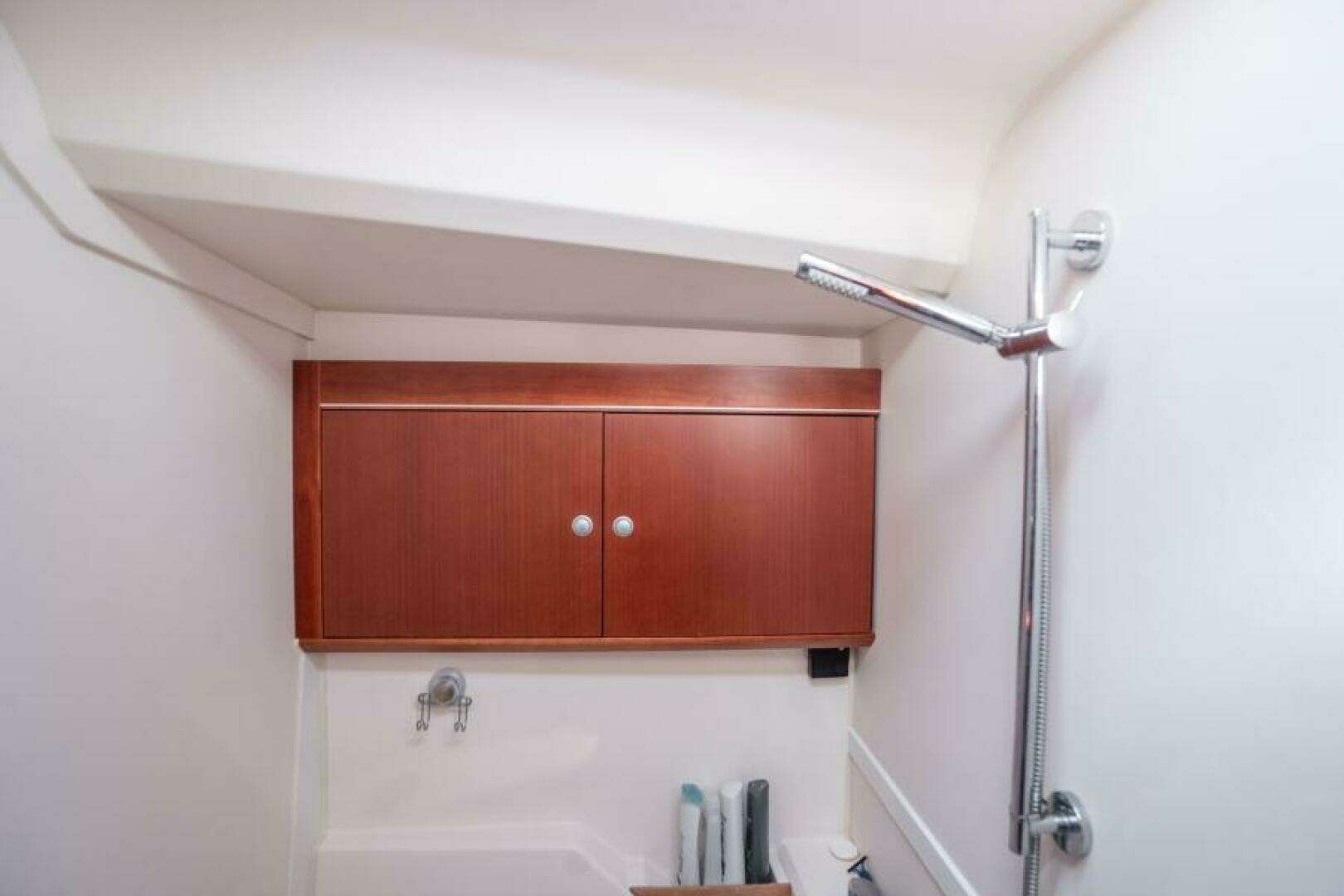2013 Hanse 575 - Image 23