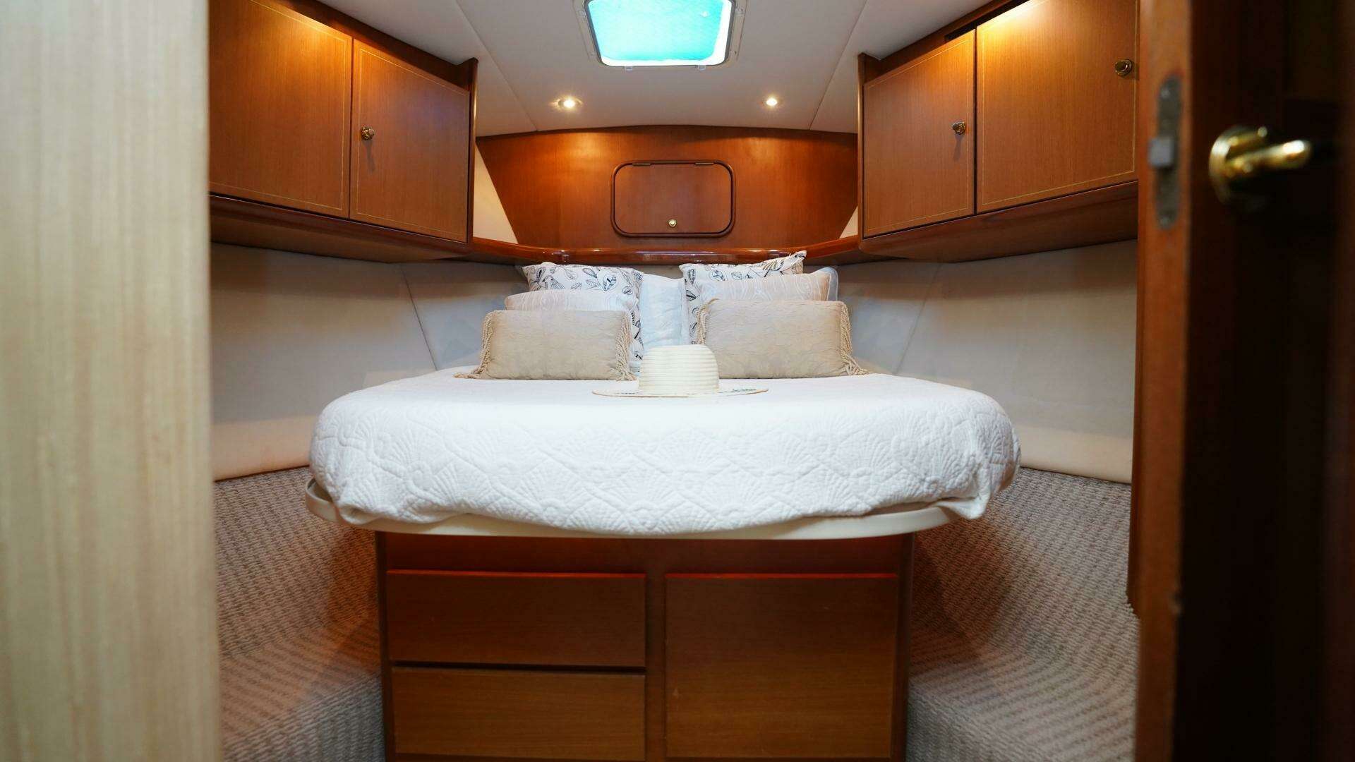 2005 Ocean Yachts — - Image 52