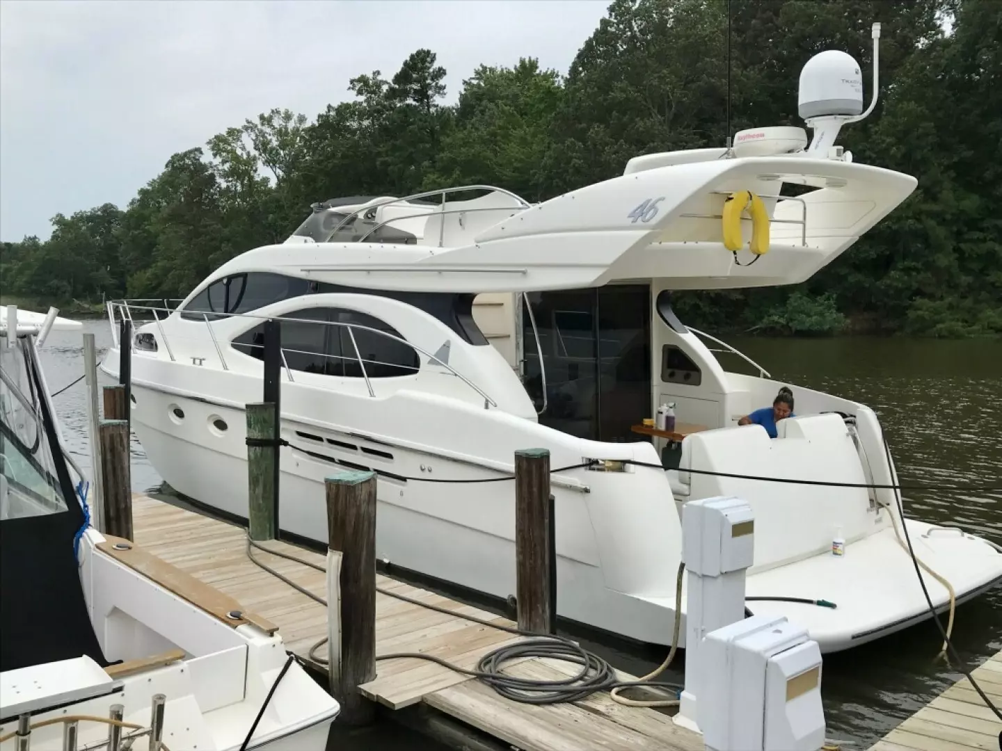 2001 Azimut 46 - Image 4