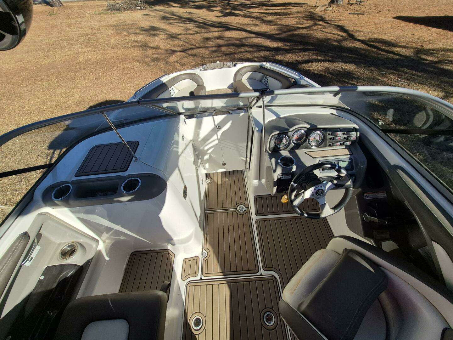 2011 Yamaha Boats 242 Limited S - Image 34