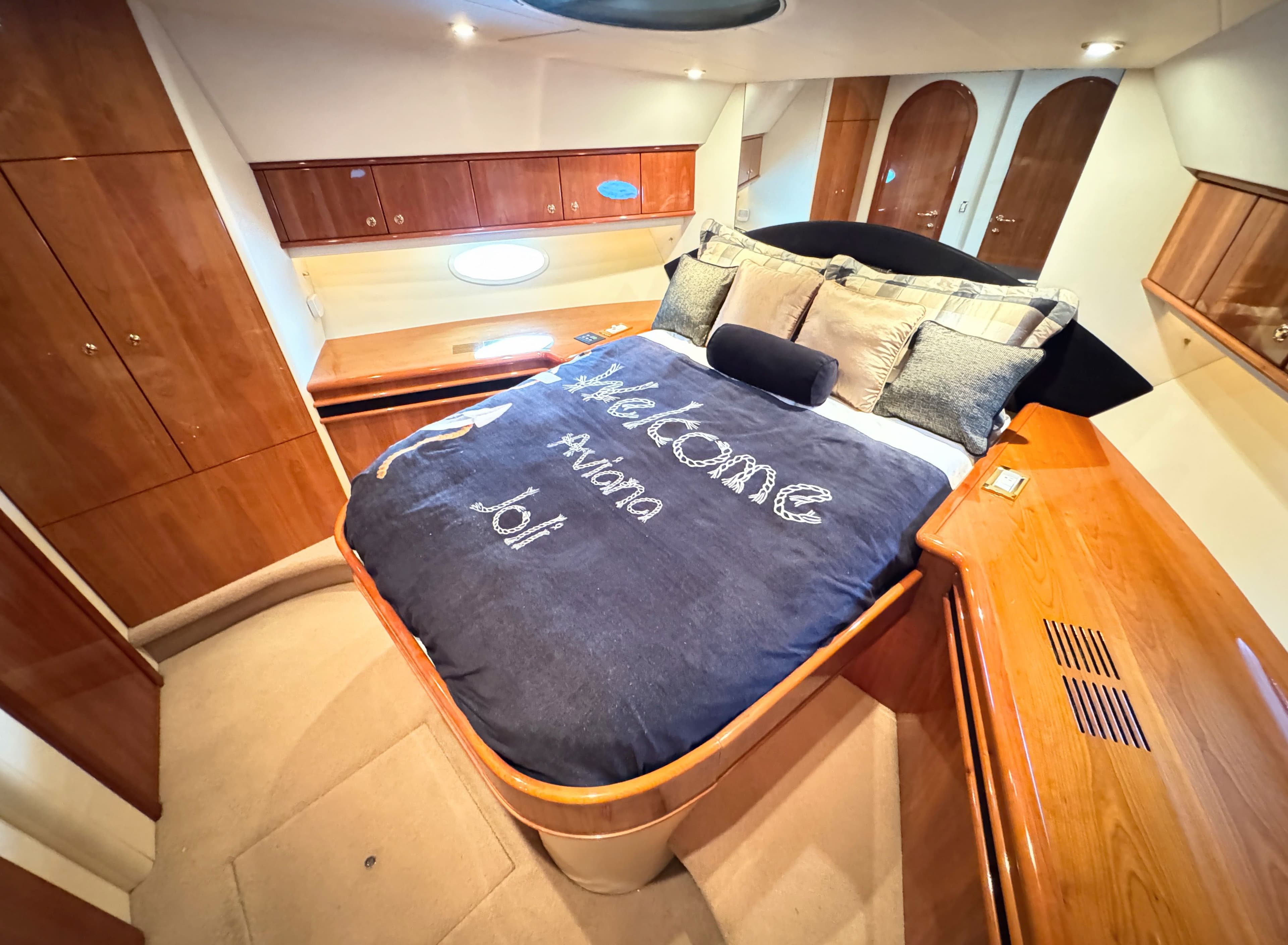 2005 Neptunus 62 Flybridge - 47