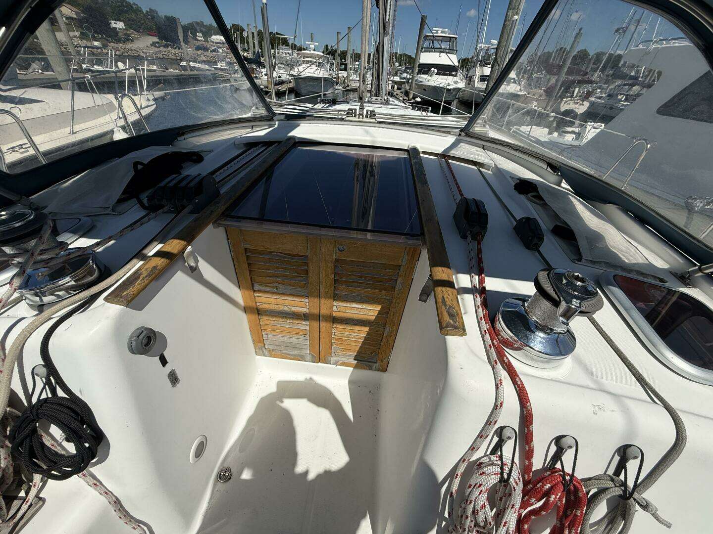 2010 Beneteau Oceanis 43 - Image 21