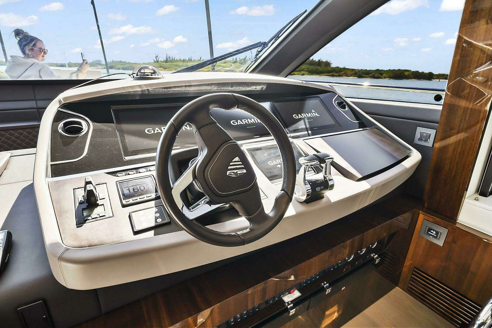 2021 Fairline Squadron 68 - Image 17
