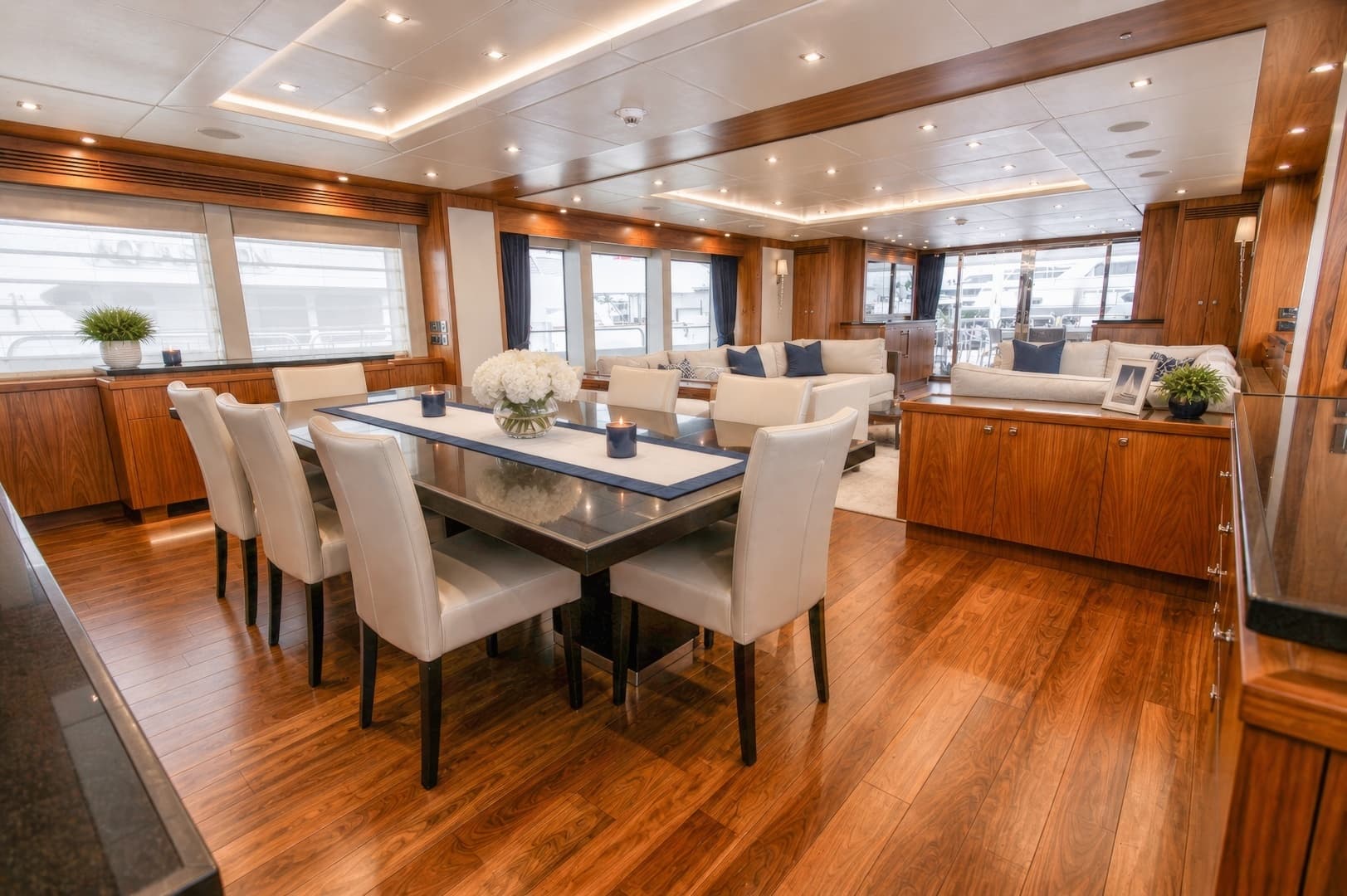 2014 Sunseeker 131 - Image 9