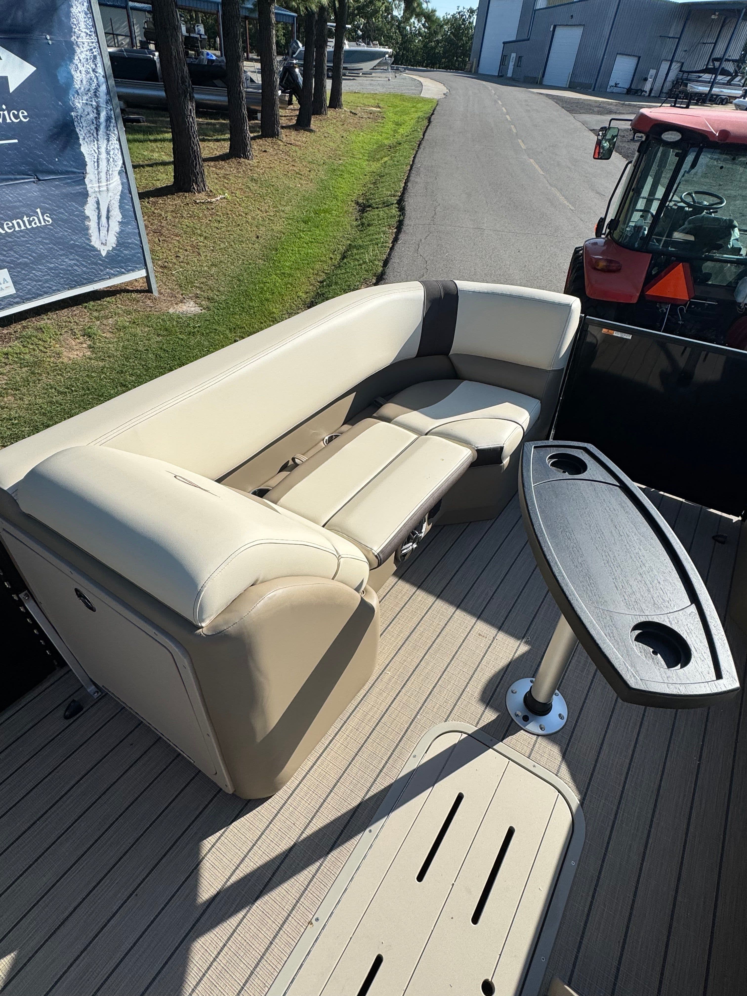 2025 SunCatcher Select 322SS - 7