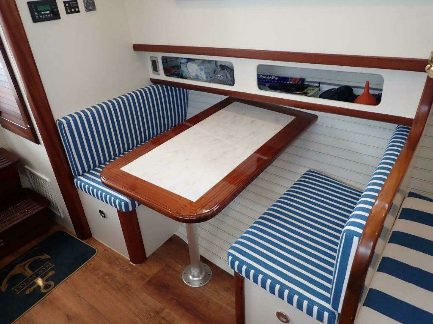 2021 Custom Launch 45 Pilothouse - Image 4