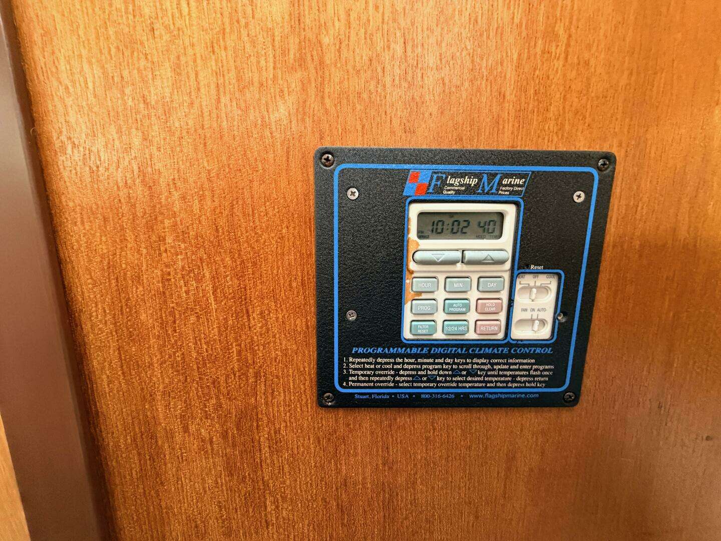 2001 Catalina 380 - Image 48