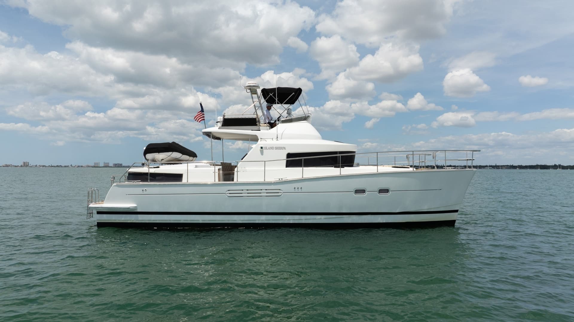 2005 Lagoon Power 43 - Image 8