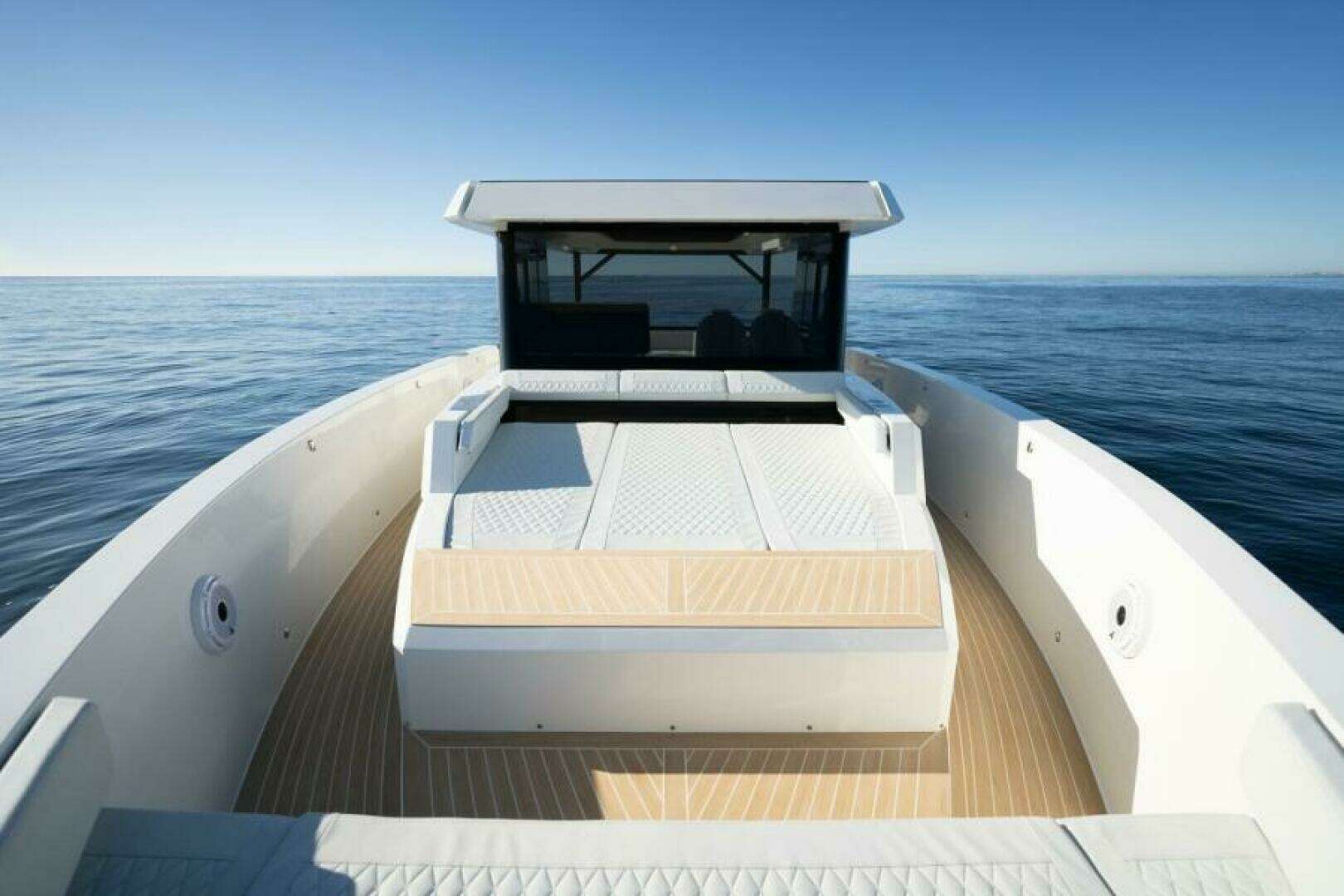 2026 De Antonio Yachts 50 Coupe - Image 12