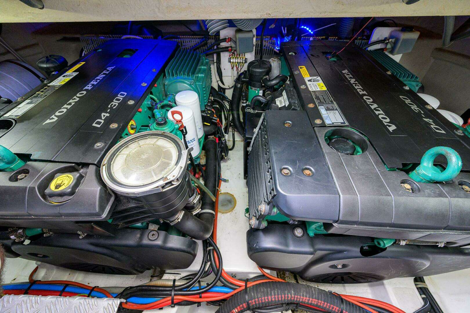 2015 Beneteau 38 GT - Image 54
