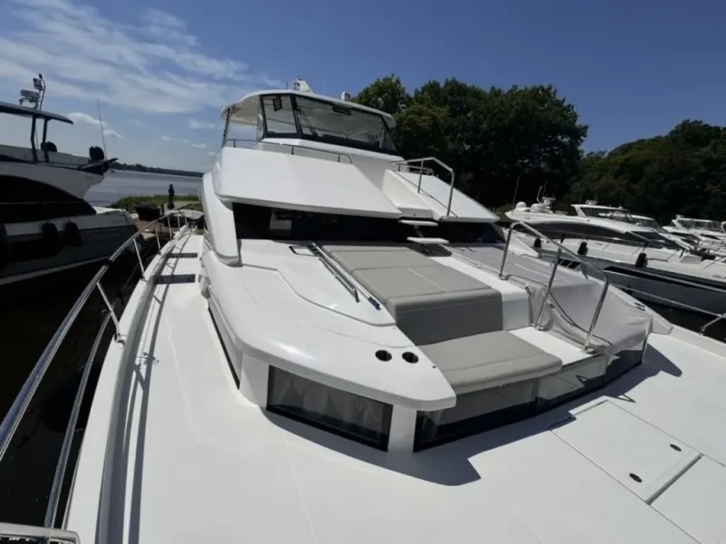 2024 Aquila 54 YACHT - Image 4