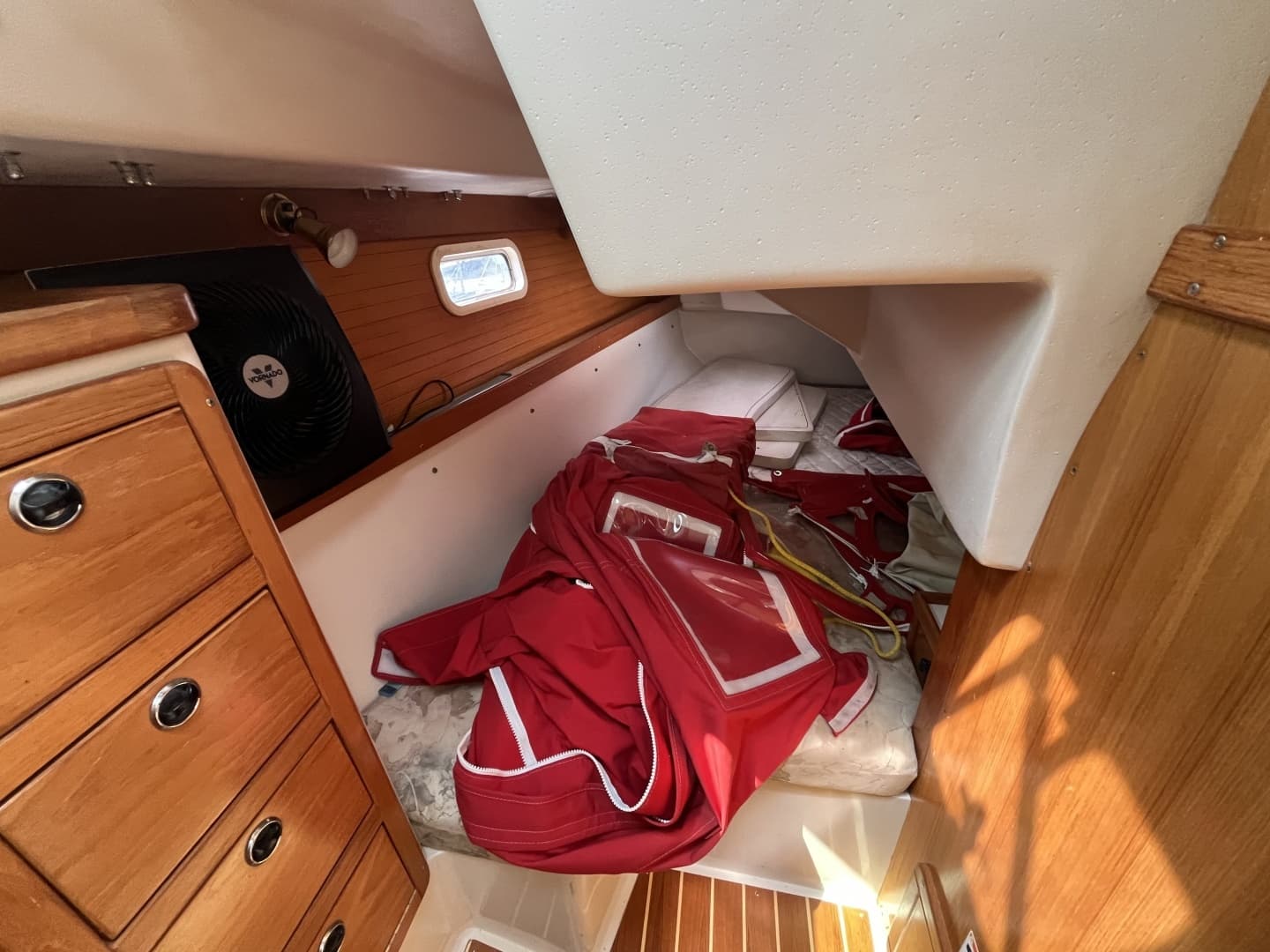 1999 Catalina 36 MK II - Image 20