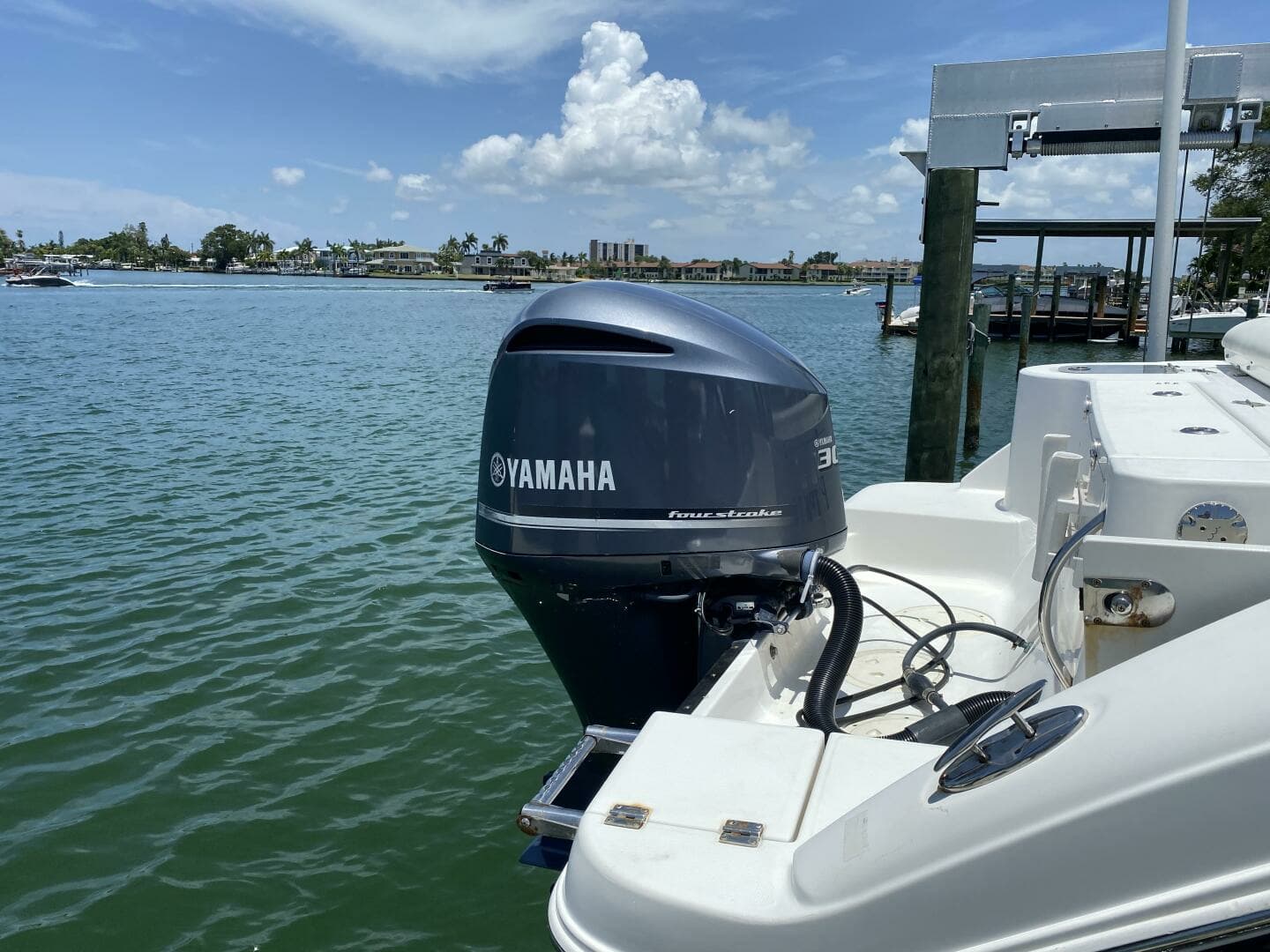 2011 Robalo — - Image 33