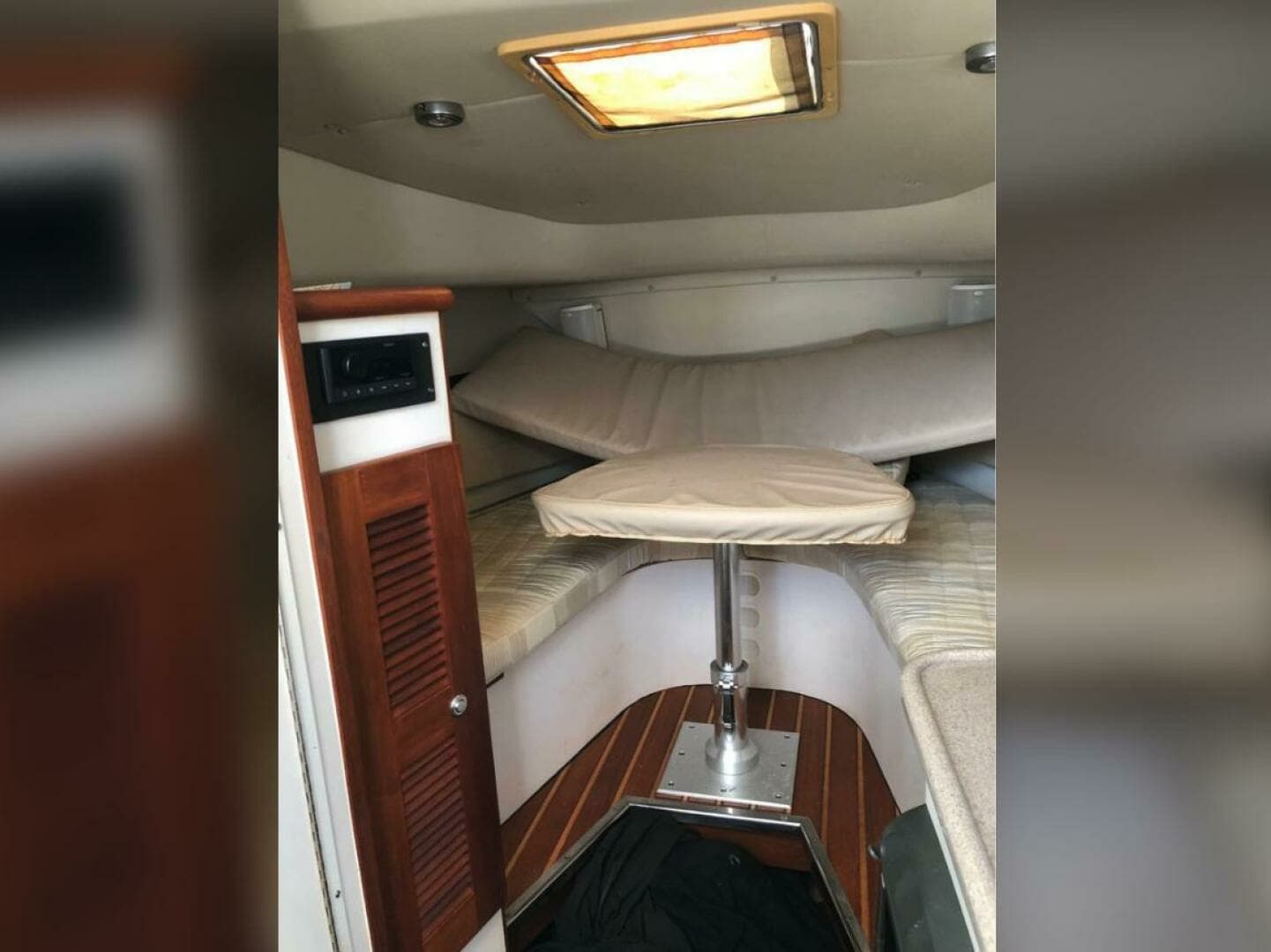 2004 Pursuit 3070 Offshore Express - Image 16