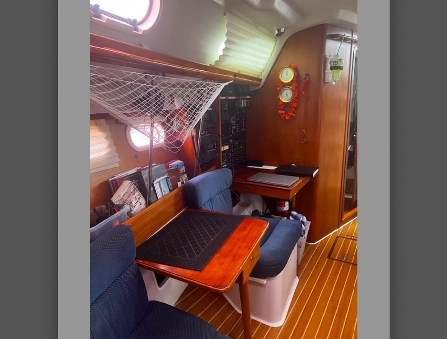 2002 Catalina 387 - Image 13