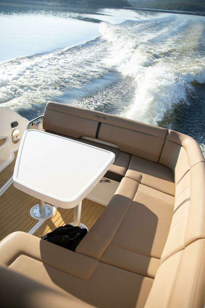 2016 Sea Ray 350 Sundancer - Image 35