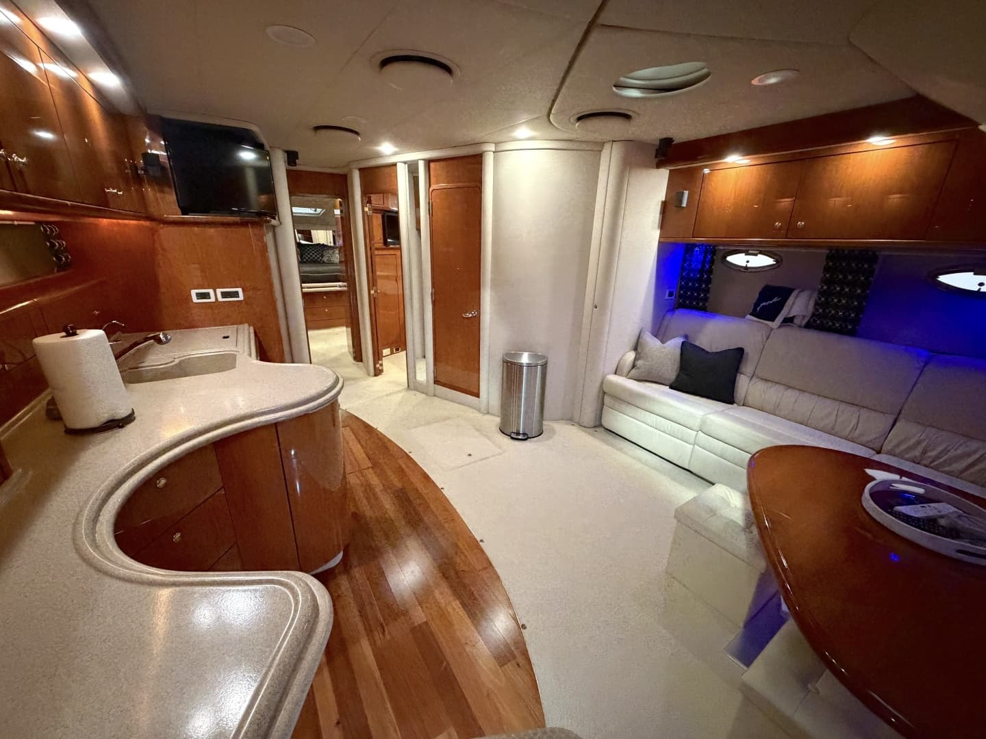 2001 Sea Ray 510 Sundancer 800 CAT - Image 20