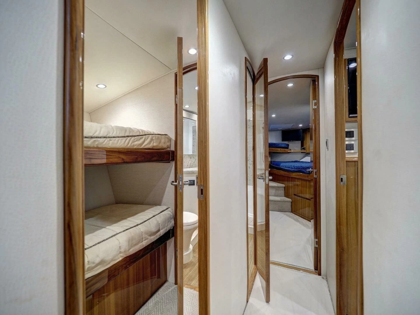 2017 Viking 52 Convertible - Image 23