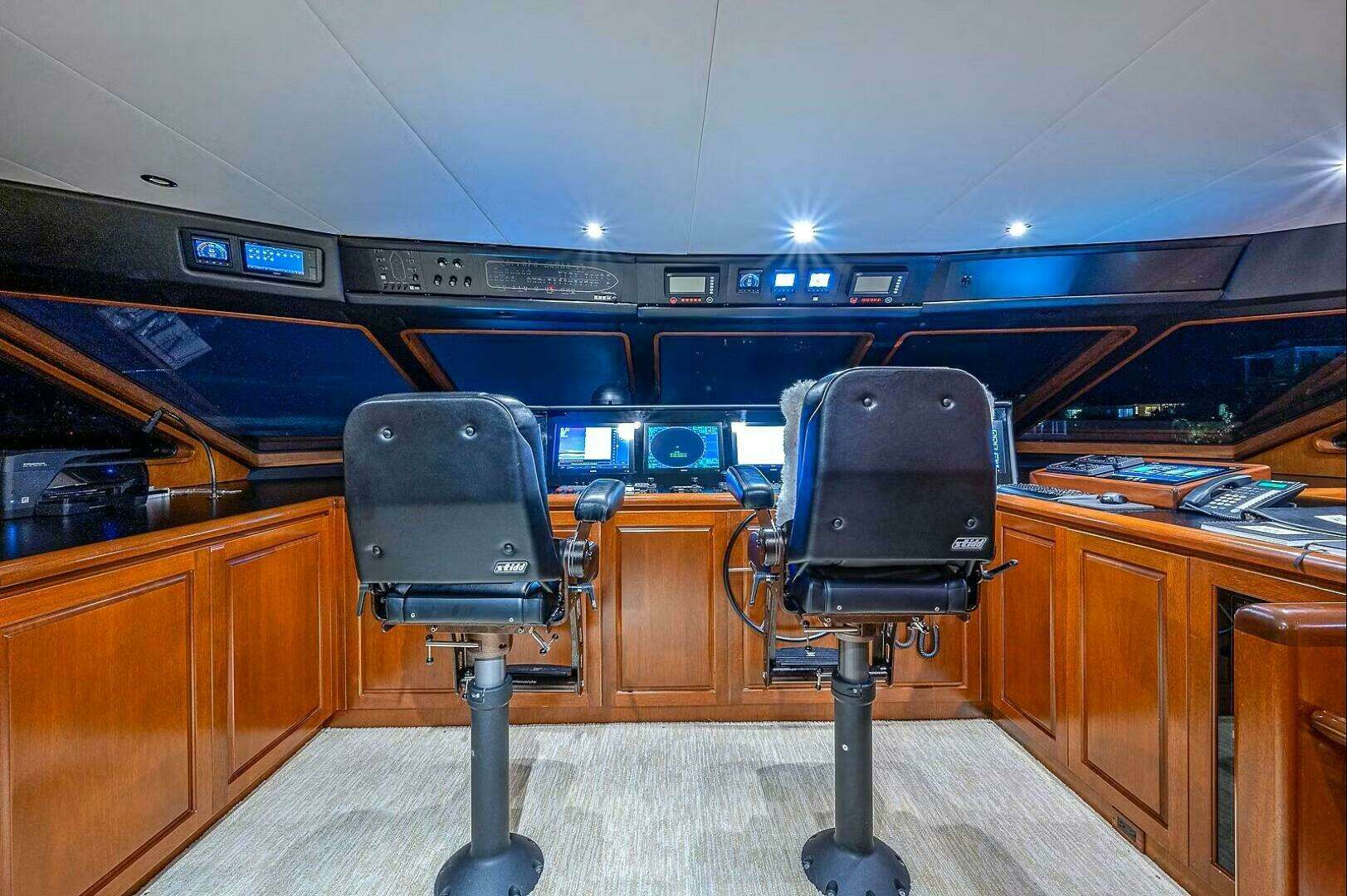 2000 Christensen Raised Pilothouse MY - Image 18