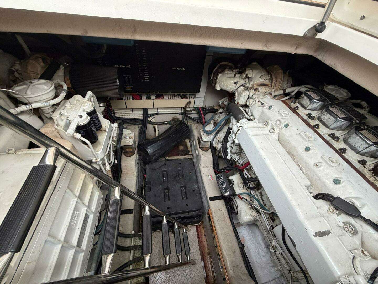 2004 Sea Ray 500 Sundancer - Image 46