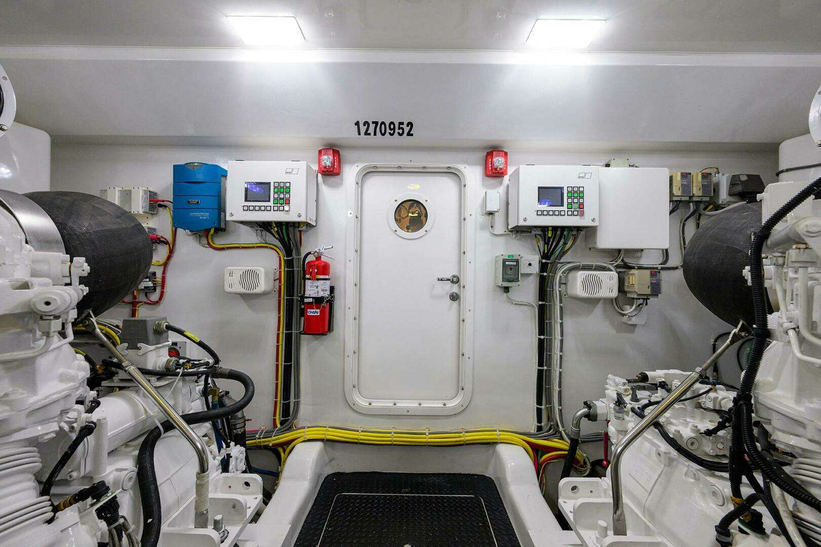 2017 Viking 92 Enclosed Bridge - Image 84