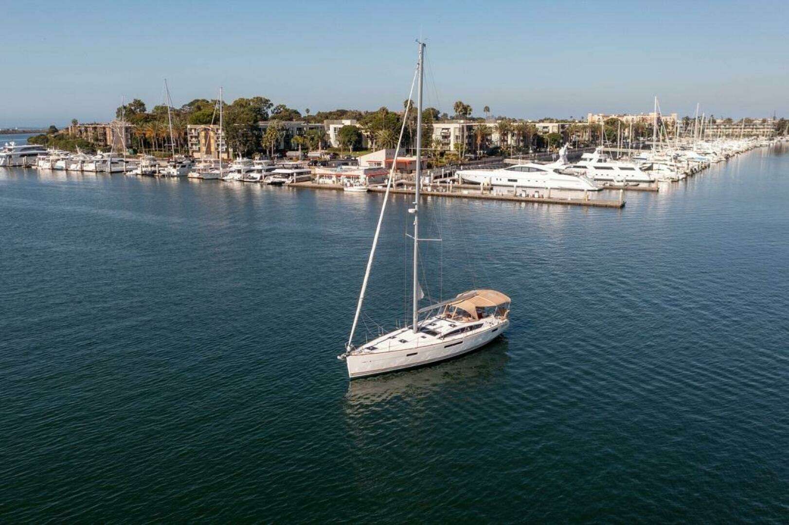 2015 Jeanneau 53DS - Image 10