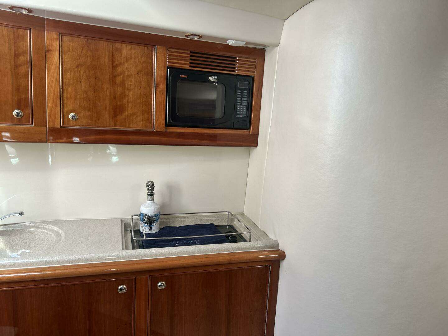 2004 Wellcraft Excalibur - Image 45