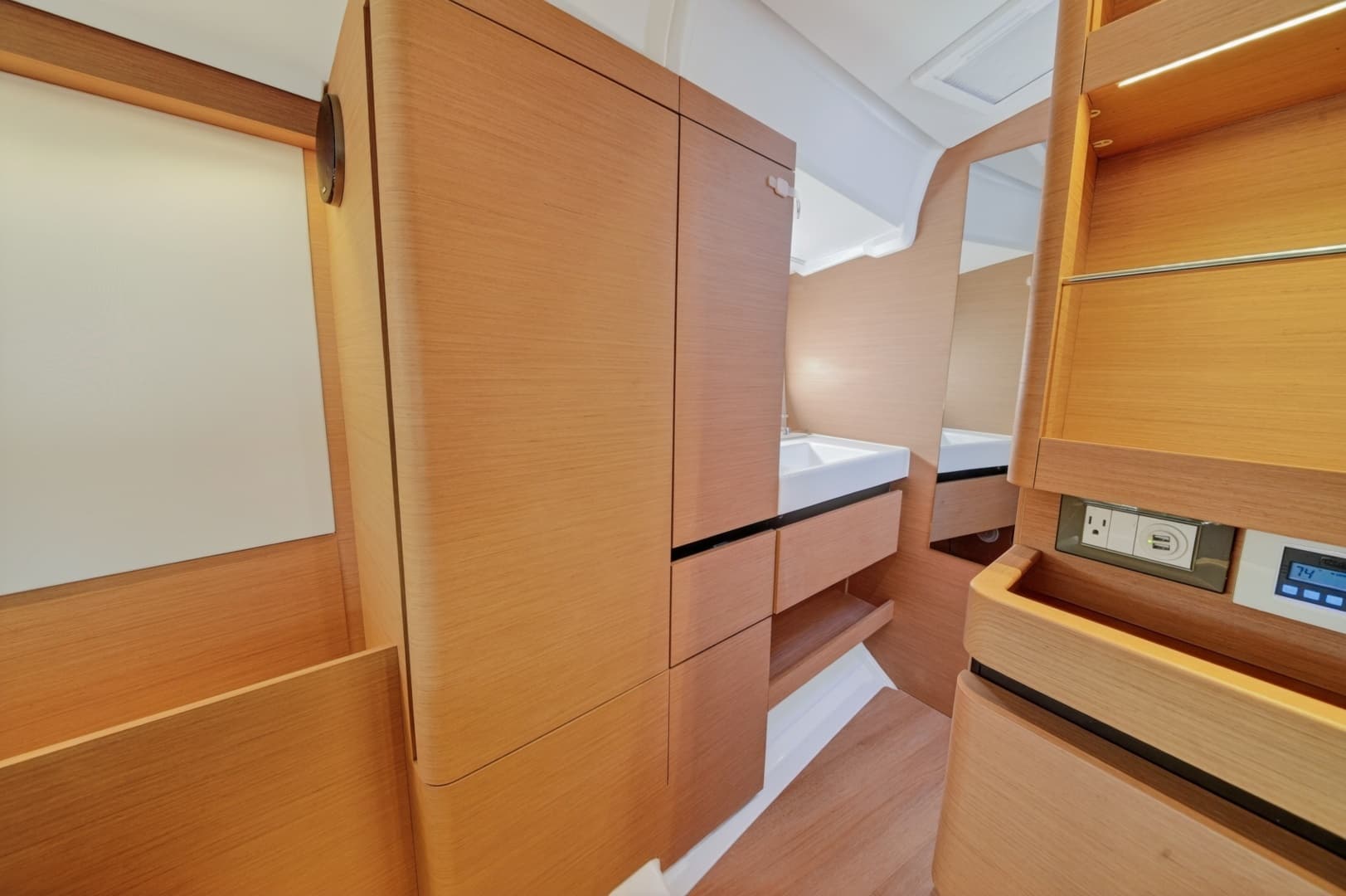 2019 Jeanneau Sun Odyssey 490 - Image 60