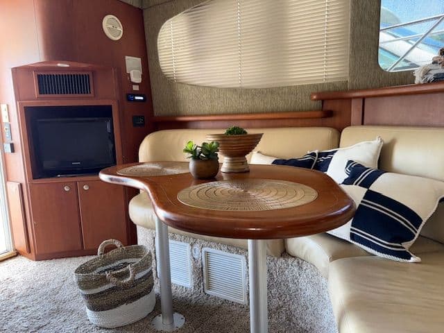 2004 Silverton 34 Convertible - 17