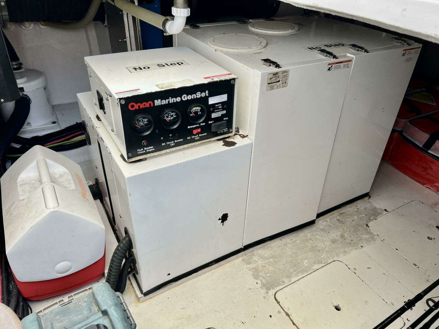 2000 Viking Princess 52 Flybridge - Image 64