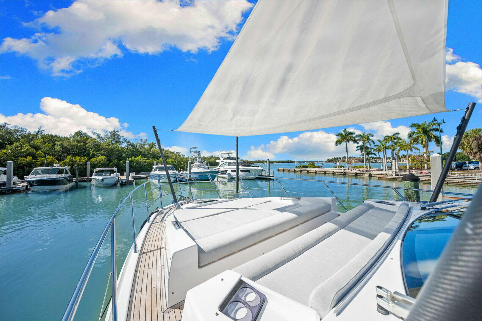 2022 Azimut S6 - Image 28