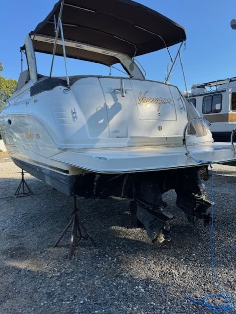 2005 Rinker Fiesta Vee 32 - Image 3