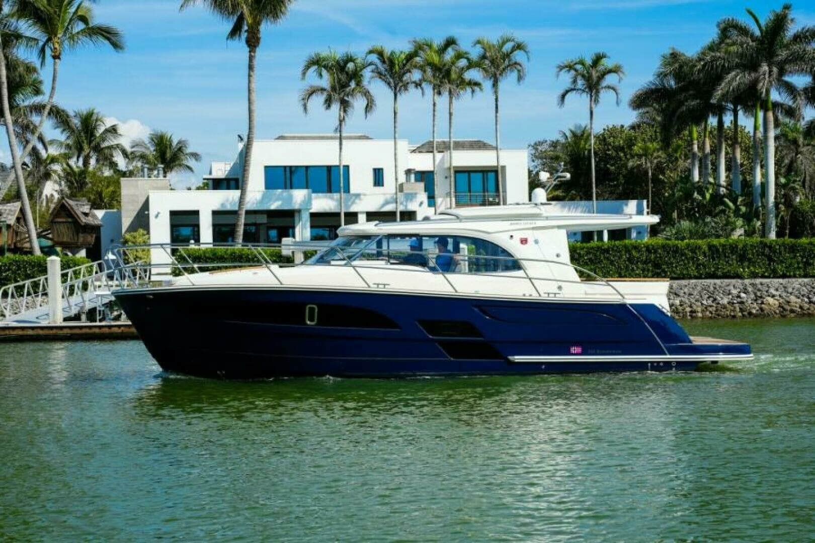 2026 Marex 330 Scandinavia - Image 2